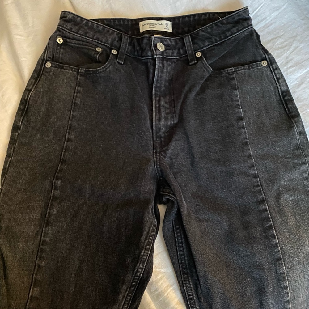 Abercrombie & Fitch Curve Love High Rise Mom Jeans - Black Split Seam Detail, 6L